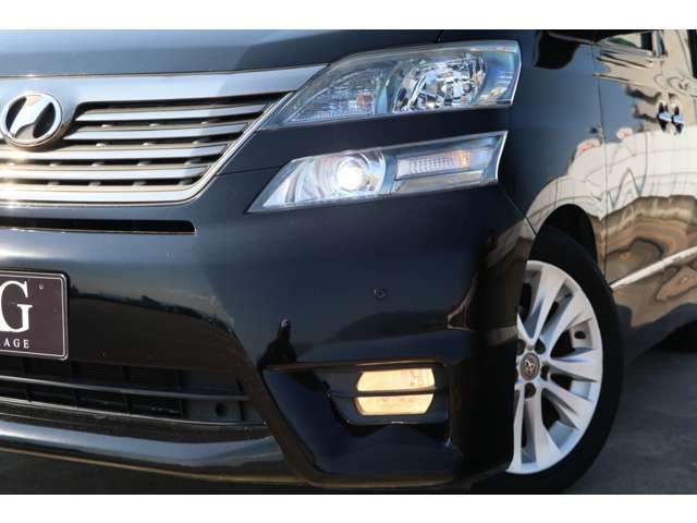 Toyota Vellfire 4