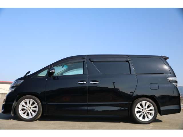 Toyota Vellfire 6