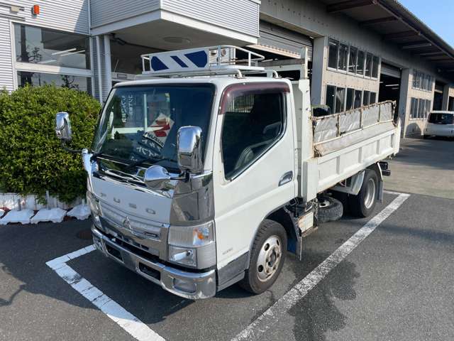 Mitsubishi Fuso Canter 2