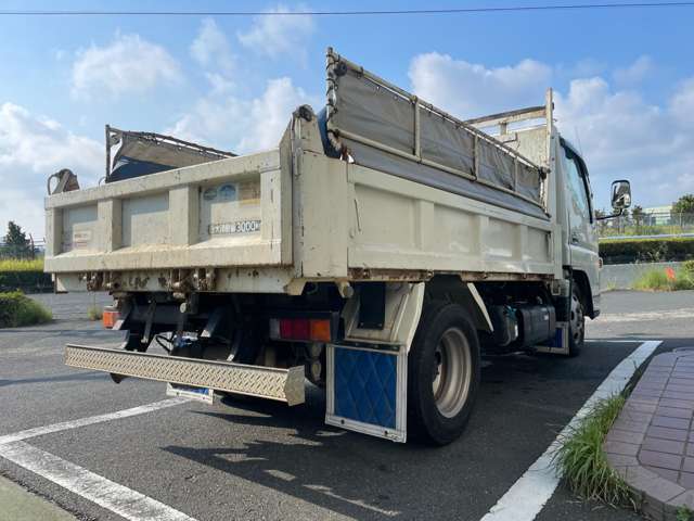 Mitsubishi Fuso Canter 8