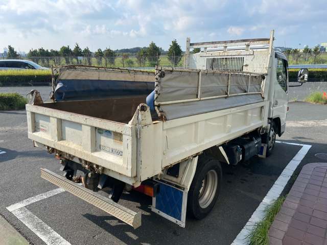 Mitsubishi Fuso Canter 9