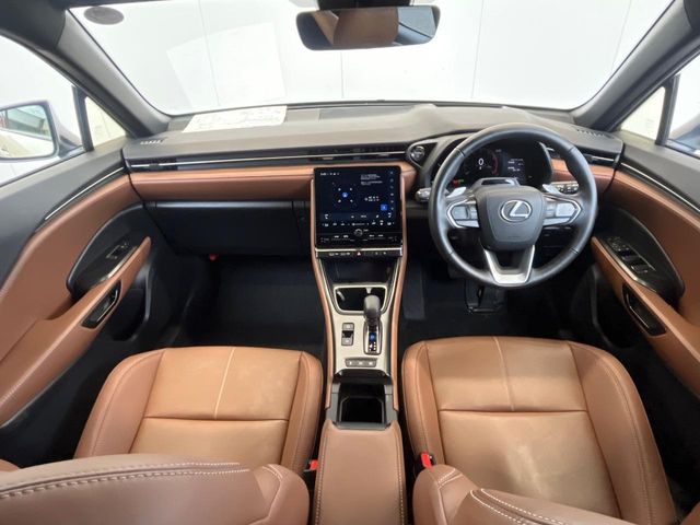 Lexus LBX 2