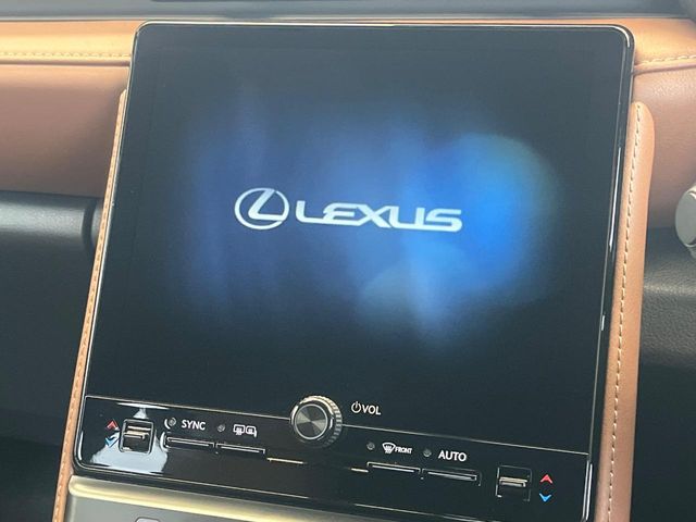 Lexus LBX 3