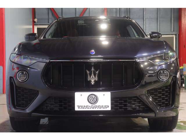 Maserati Levante 8