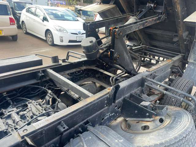 Isuzu Forward 6