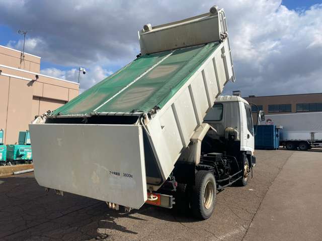 Isuzu Forward 9