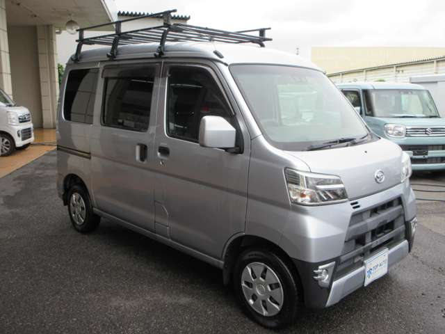 Daihatsu Hijet Cargo 11