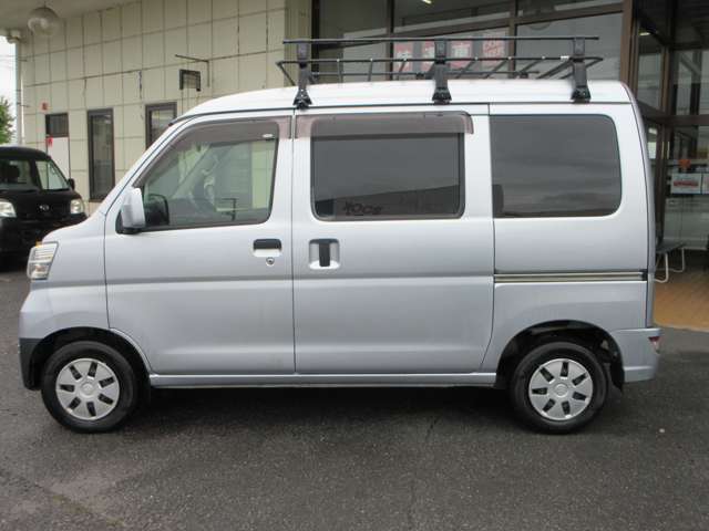 Daihatsu Hijet Cargo 9