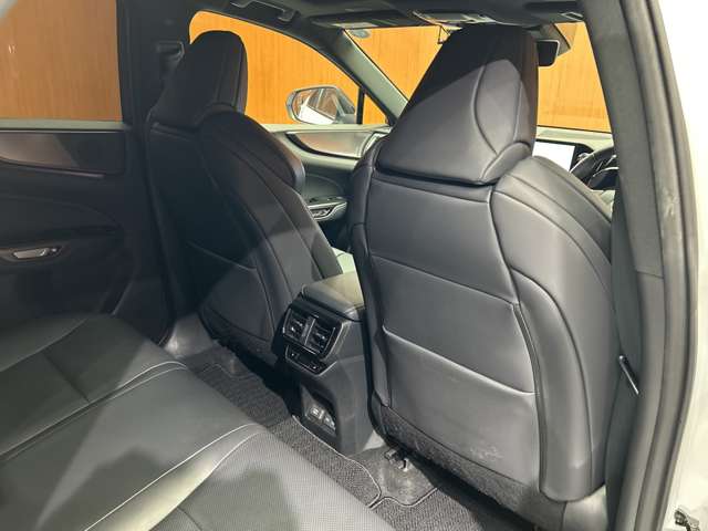 Lexus NX 8