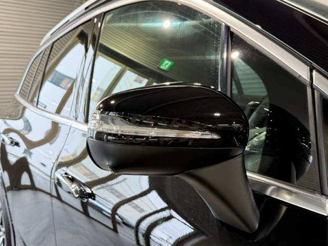 Mercedes-Benz EQS SUV 12