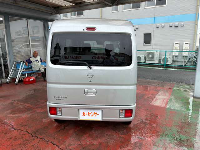 Nissan NV100 Clipper 6