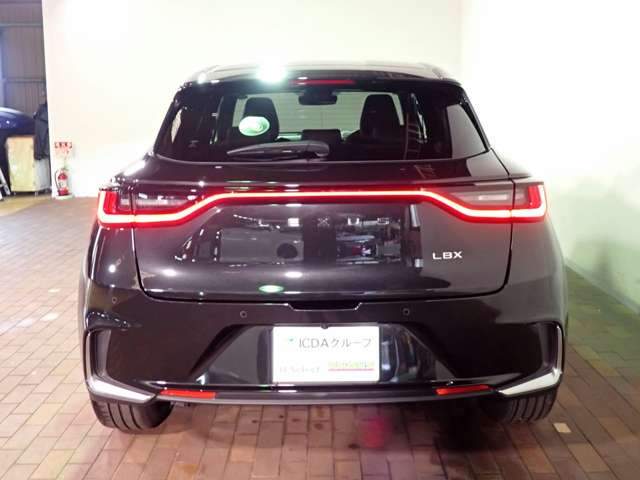 Lexus LBX 12
