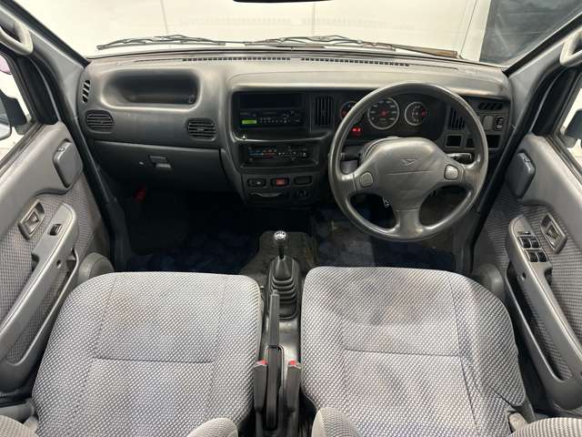Daihatsu Hijet Cargo 10
