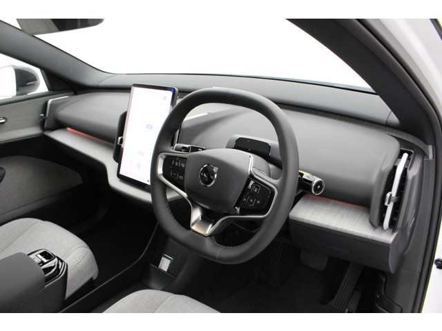 Volvo EX30 12