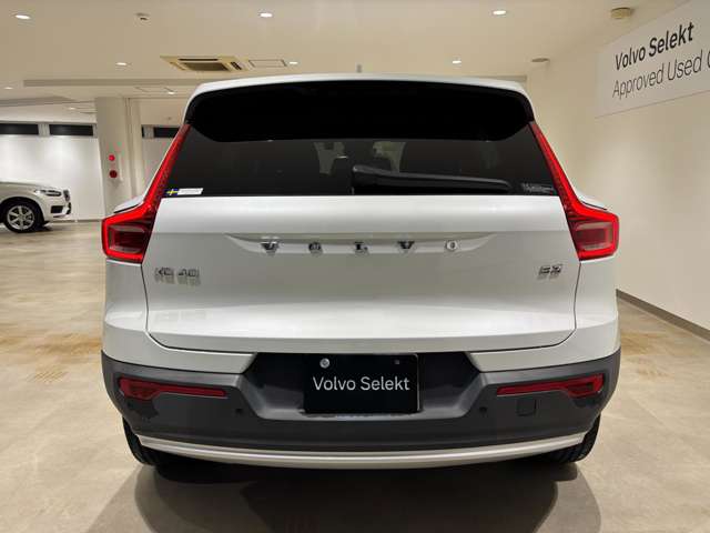 Volvo XC40 8
