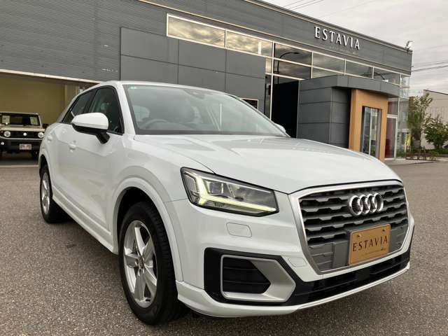 Audi Q2 8