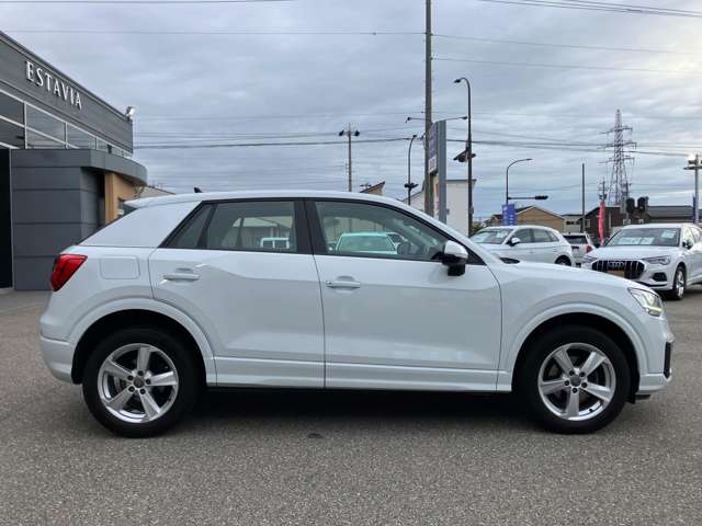 Audi Q2 9