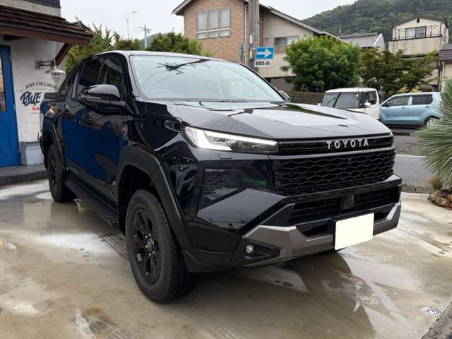 Toyota Hilux 2