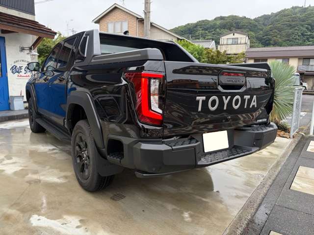 Toyota Hilux 6
