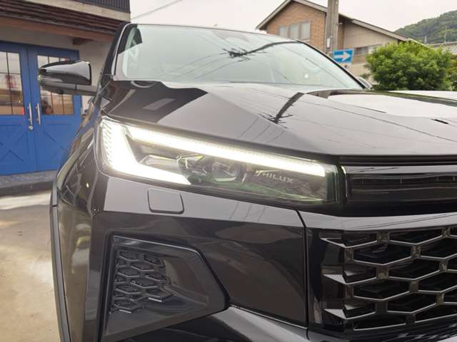 Toyota Hilux 9
