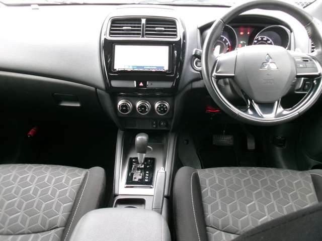 Mitsubishi RVR 4