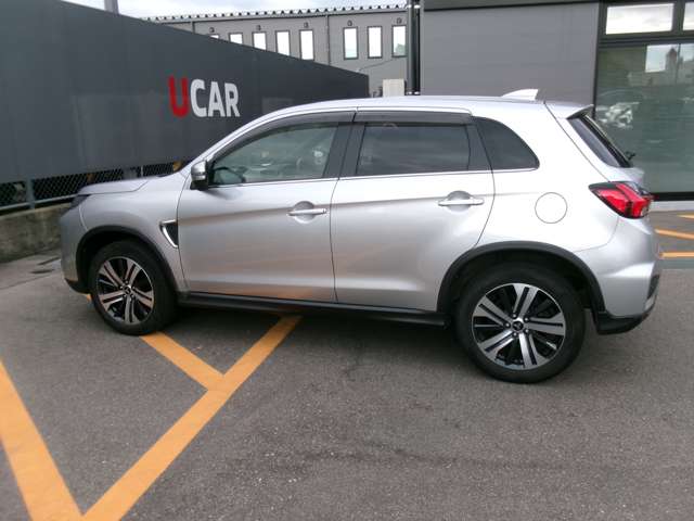 Mitsubishi RVR 10