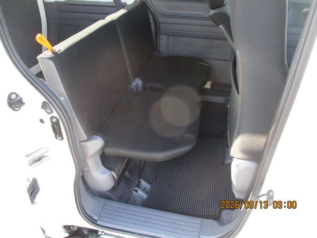 Honda N-VAN 8