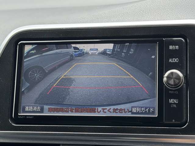 Toyota Sienta 5