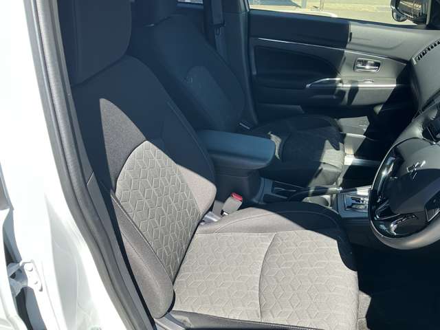 Mitsubishi RVR 5