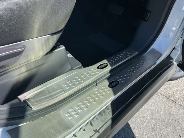 Mitsubishi RVR 8