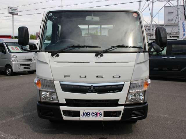 Mitsubishi Fuso Canter 2
