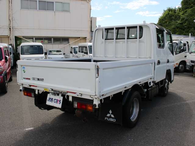 Mitsubishi Fuso Canter 7