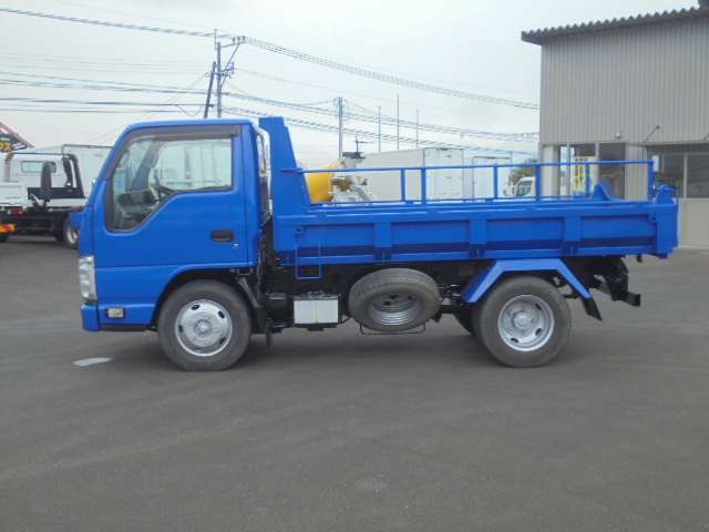 Isuzu Elf 3