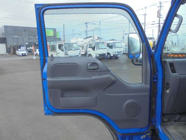 Isuzu Elf 5