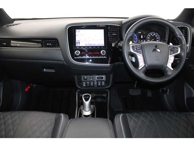 Mitsubishi Outlander PHEV 5