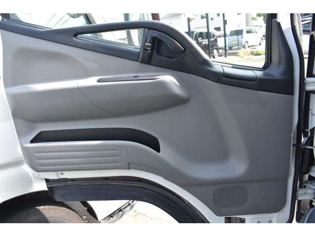Mitsubishi Fuso Canter 11