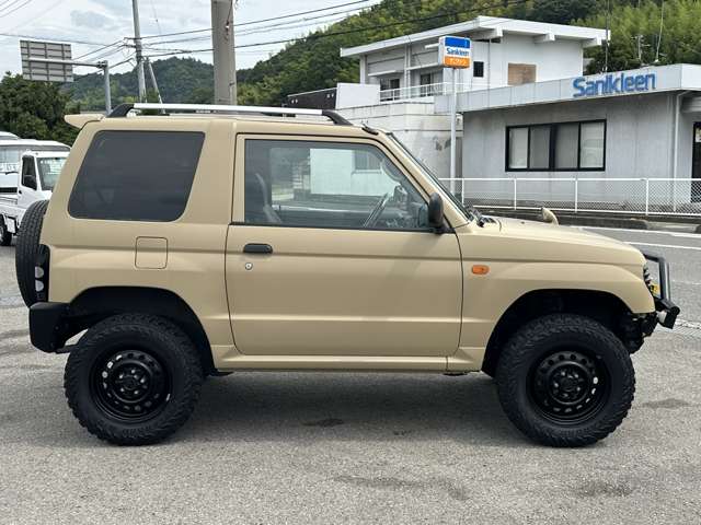 Mitsubishi Pajero Mini 6