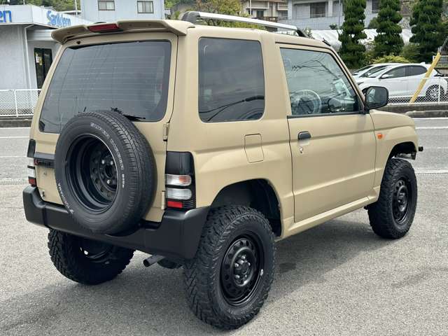 Mitsubishi Pajero Mini 9