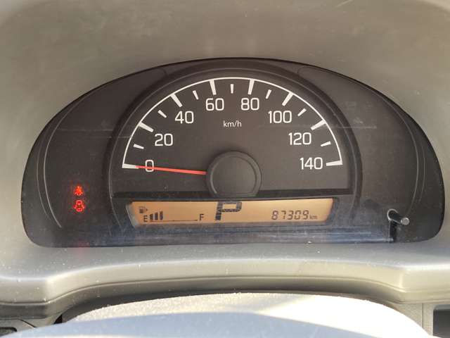 Nissan NV100 Clipper 12