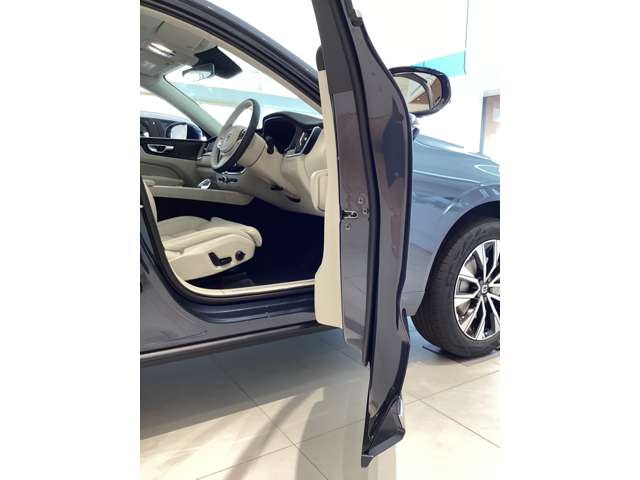 Volvo XC60 11
