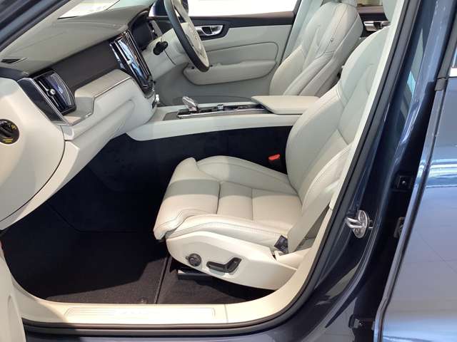 Volvo XC60 6