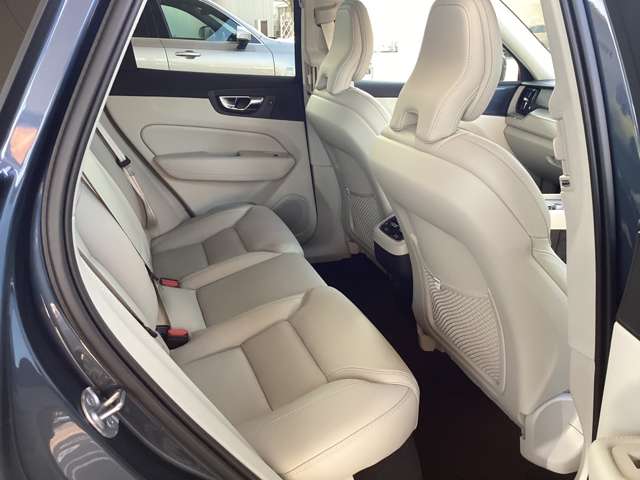 Volvo XC60 7