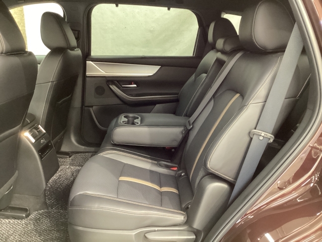 Mazda CX-80 11