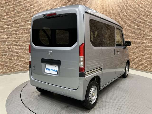 Honda N-VAN 12
