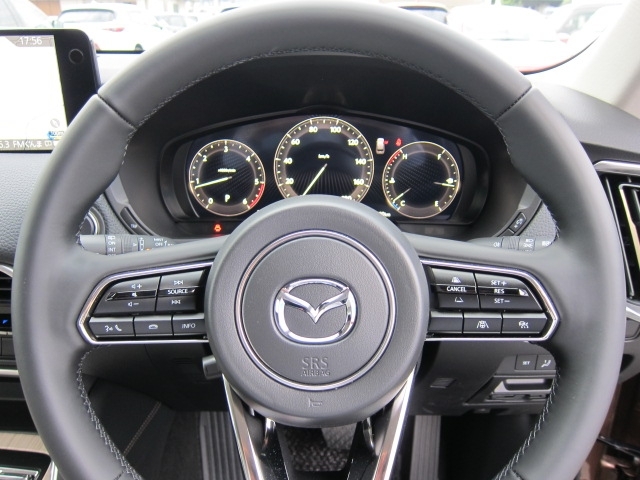 Mazda CX-80 3