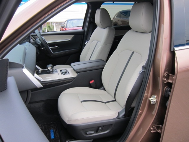 Mazda CX-80 10