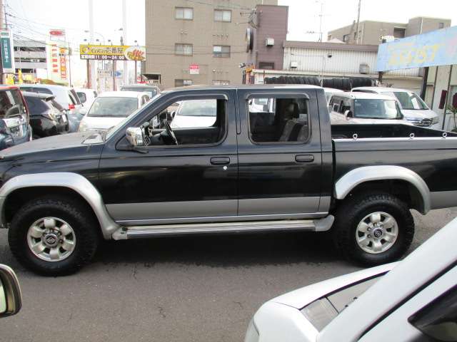 Nissan Datsun 6