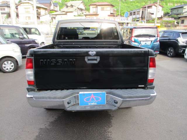 Nissan Datsun 8