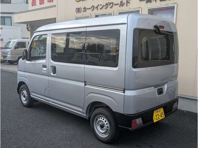 Daihatsu Hijet Cargo 10