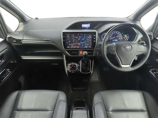 Toyota Esquire 4
